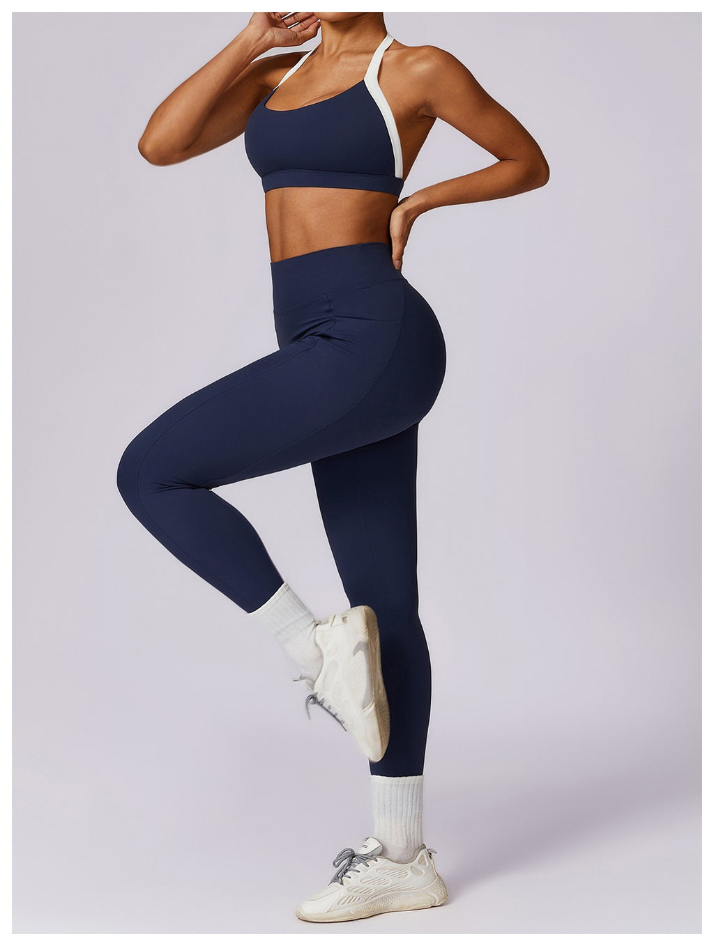 THE CLASSIC: Side-pocket leggings