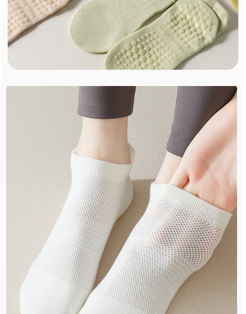 グリップフィットソックスGrip Fit Yoga Socks